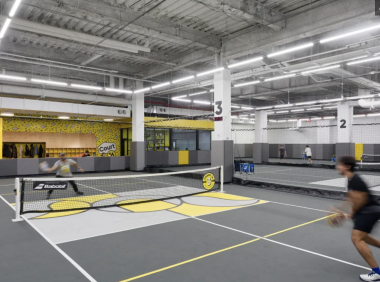 美国人玩到上瘾、最火爆的体育运动匹克球到底是个啥玩意?新俱乐部明年春季费城Fishtown附近盛大开业